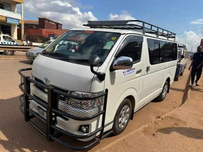 toyota-hiace
